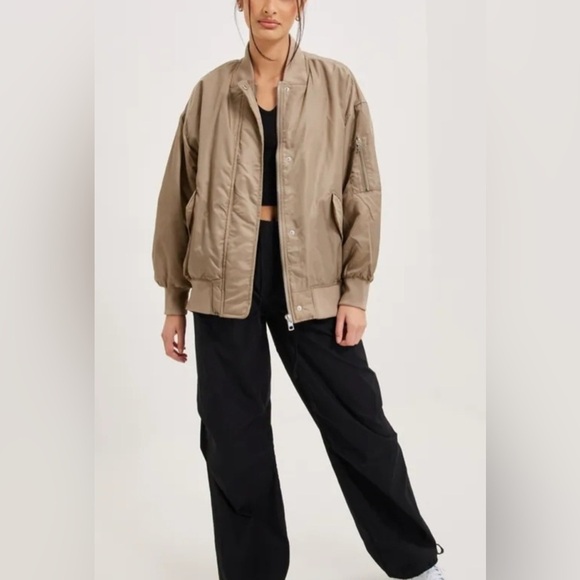 ONLY Beige Bomber Jacket NWT - Picture 3 of 6